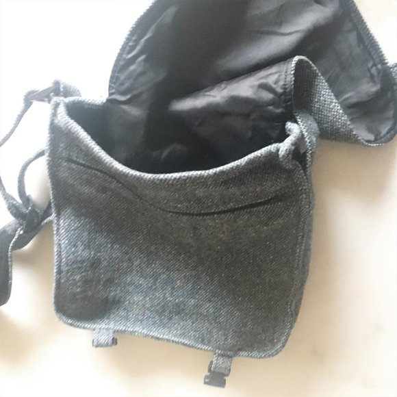 New! Jonathan Richard Ireland neutral grey & black tweed messenger bag - Picture 5 of 13